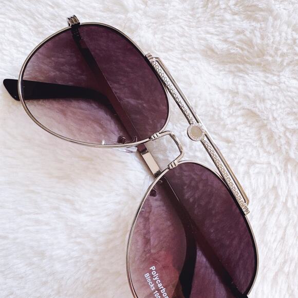 Doug Black W/ Silver Rim Aviator Sunglasses - Picture 2 of 11